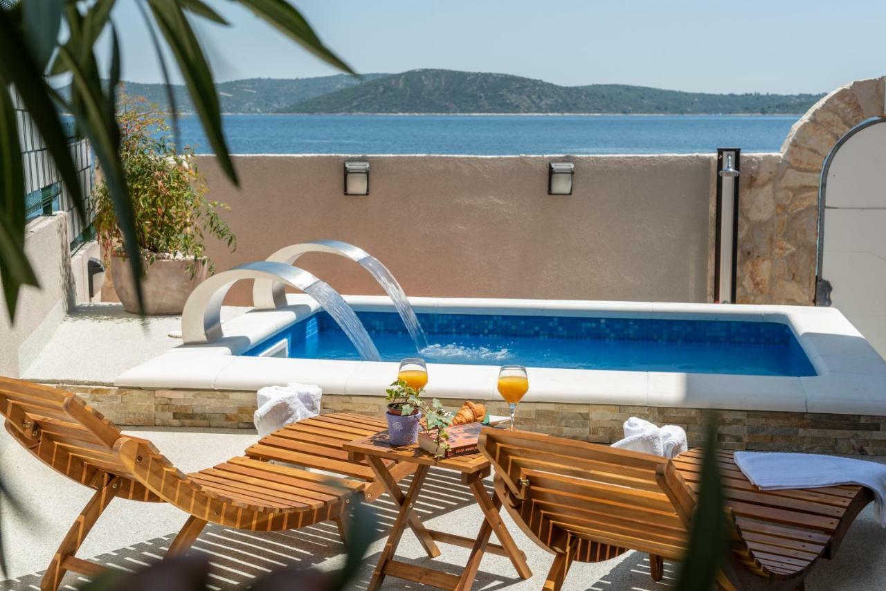 Villa Insula Ventum Trogir Eksteriør billede