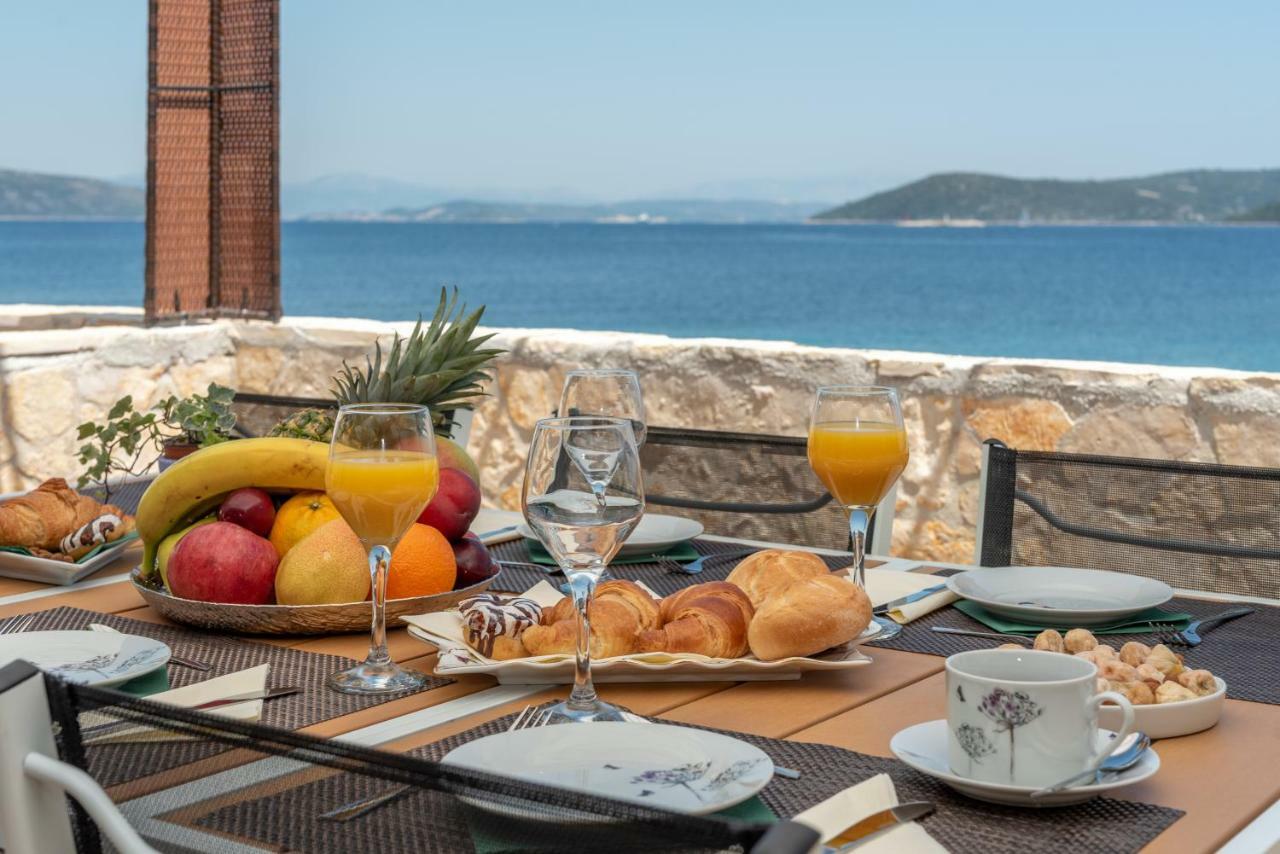 Villa Insula Ventum Trogir Eksteriør billede
