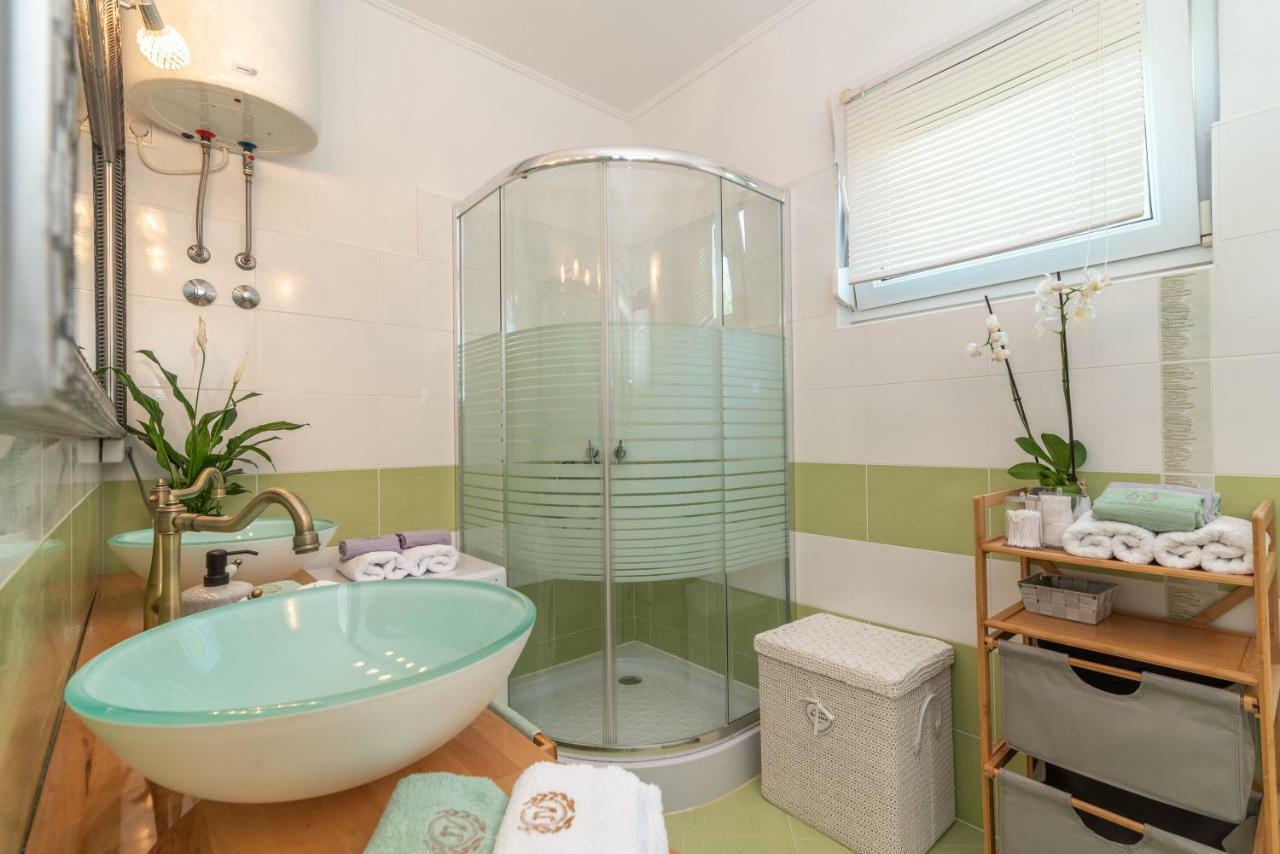 Villa Insula Ventum Trogir Eksteriør billede