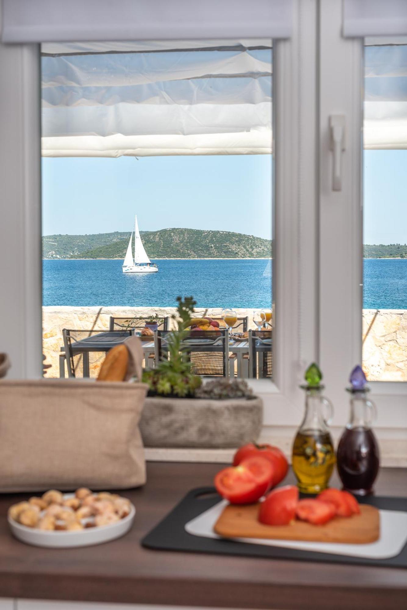 Villa Insula Ventum Trogir Eksteriør billede