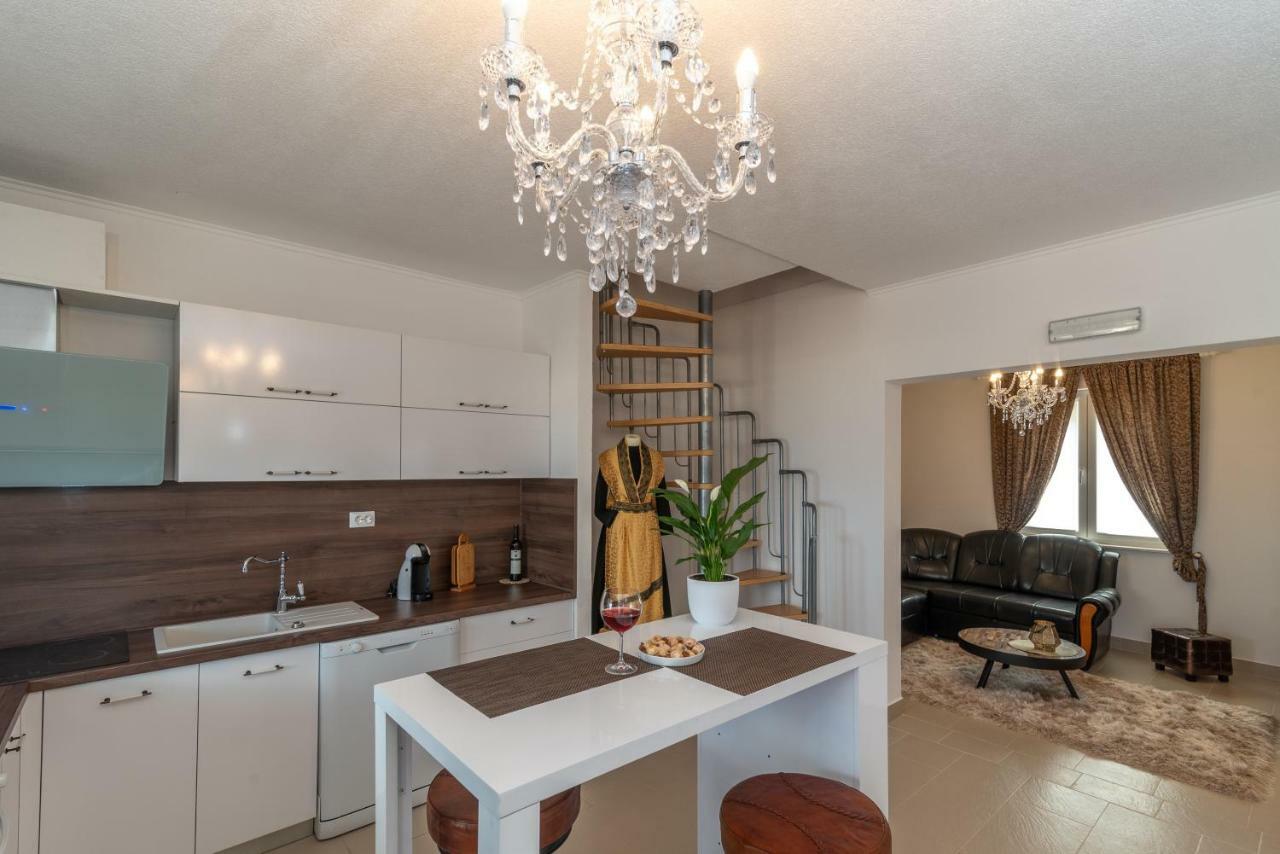 Villa Insula Ventum Trogir Eksteriør billede